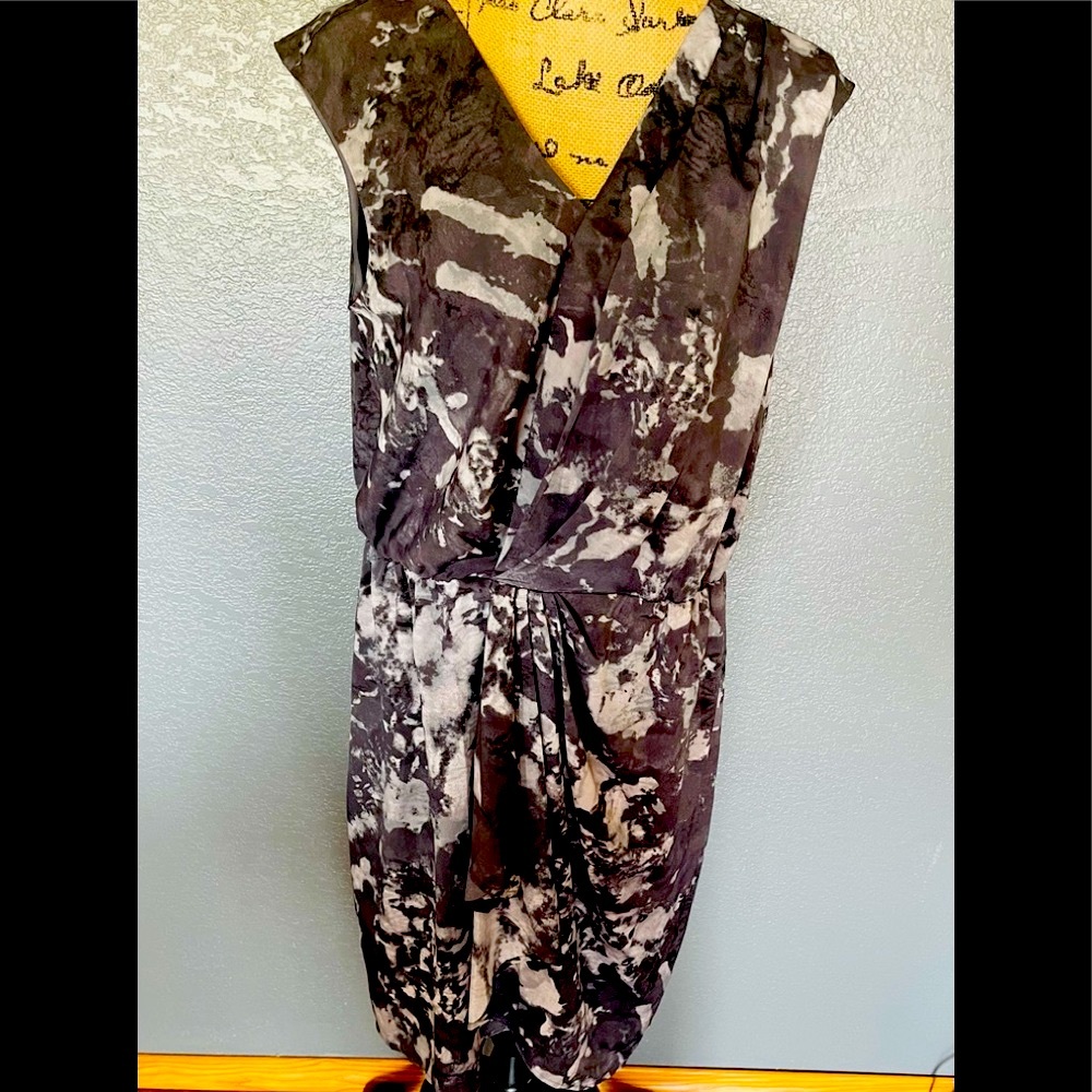 Attractive Gray LOFT Dress, V Neck Crossover size 14 NWTs - Picture 1 of 8